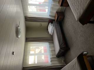 Гостиница Ёлочка Листвянка 3-местный номер стандарт #3-5