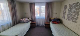 Гостиница Ёлочка Листвянка Бюджетный трехместный номер-4