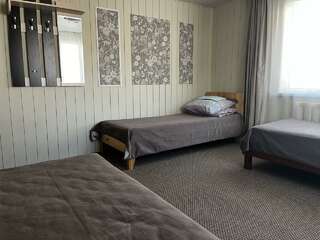 Гостиница Ёлочка Листвянка 3-местный номер стандарт #3-1